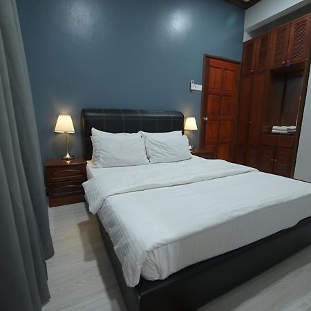 Kesedar Hotel Travel & Tours Sdn Bhd Гуа-Мусанг Екстер'єр фото